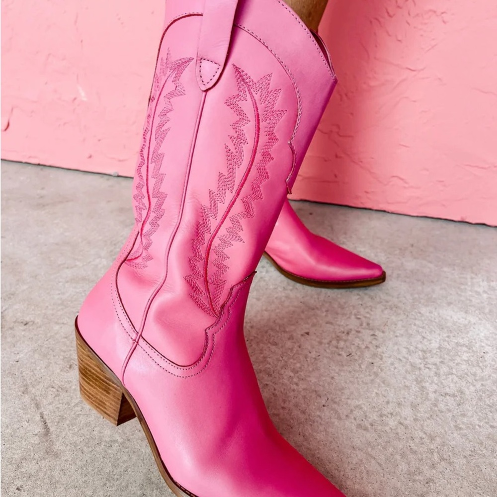 Matisse Pink Heeled Western Boots